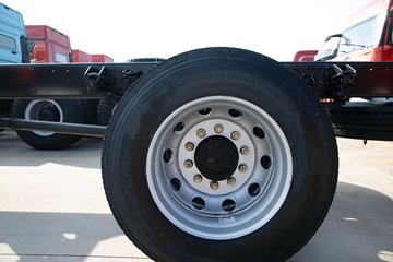 �ൺ���JH6 6.4L���� 300���� 4X2 һ�����10�� 9.6���Ű���ʽ�ػ���ͼƬ