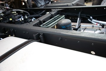 �ൺ���JH6 6.4L���� 300���� 4X2 һ�����10�� 9.6���Ű���ʽ�ػ���ͼƬ