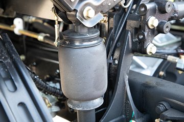 �ൺ���JH6 6.4L���� 300���� 4X2 һ�����10�� 9.6���Ű���ʽ�ػ���ͼƬ