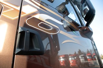 �ൺ���JH6 7.8L���� 380���� 4X2 ��ʿ��10�� 6.75���Ű��դʽ�ػ���ͼƬ