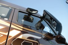 青岛解放JH6 7.8L柴油 380马力 4X2 法士特10档 6.75米排半仓栅式载货车 青岛解放JH6 7.8L柴油 380马力 4X2 法士特10档 6.75米排半仓栅式载货车