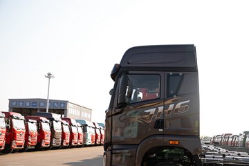 �ൺ���JH6 7.8L���� 380���� 4X2 ��ʿ��10�� 6.75���Ű��դʽ�ػ���ͼƬ