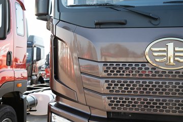 �ൺ���JH6 7.8L���� 380���� 4X2 ��ʿ��10�� 6.75���Ű��դʽ�ػ���ͼƬ