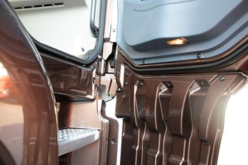 �ൺ���JH6 7.8L���� 380���� 4X2 ��ʿ��10�� 6.75���Ű��դʽ�ػ���ͼƬ