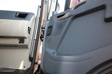 �ൺ���JH6 7.8L���� 380���� 4X2 ��ʿ��10�� 6.75���Ű��դʽ�ػ���ͼƬ