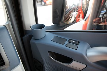 �ൺ���JH6 7.8L���� 380���� 4X2 ��ʿ��10�� 6.75���Ű��դʽ�ػ���ͼƬ