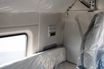 �ൺ���JH6 7.8L���� 380���� 4X2 ��ʿ��10�� 6.75���Ű��դʽ�ػ���ͼƬ