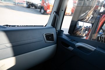 �ൺ���JH6 7.8L���� 380���� 4X2 ��ʿ��10�� 6.75���Ű��դʽ�ػ���ͼƬ