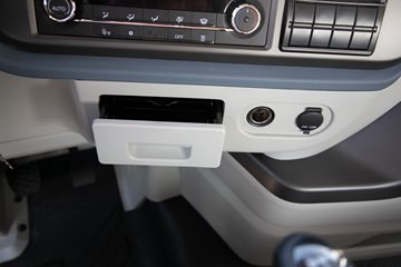 �ൺ���JH6 7.8L���� 380���� 4X2 ��ʿ��10�� 6.75���Ű��դʽ�ػ���ͼƬ