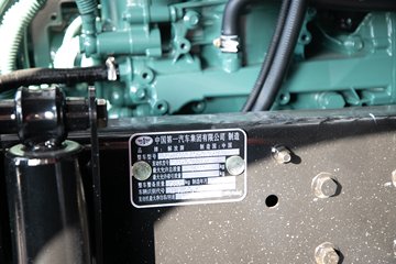 �ൺ���JH6 7.8L���� 380���� 4X2 ��ʿ��10�� 6.75���Ű��դʽ�ػ���ͼƬ