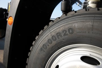 �ൺ���JH6 7.8L���� 380���� 4X2 ��ʿ��10�� 6.75���Ű��դʽ�ػ���ͼƬ