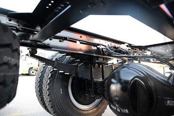 �ൺ���JH6 7.8L���� 380���� 4X2 ��ʿ��10�� 6.75���Ű��դʽ�ػ���ͼƬ