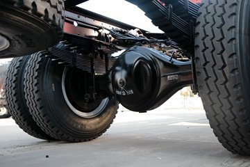 �ൺ���JH6 7.8L���� 380���� 4X2 ��ʿ��10�� 6.75���Ű��դʽ�ػ���ͼƬ