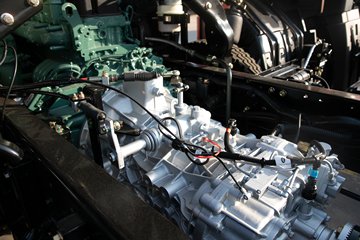 �ൺ���JH6 7.8L���� 380���� 4X2 ��ʿ��10�� 6.75���Ű��դʽ�ػ���ͼƬ