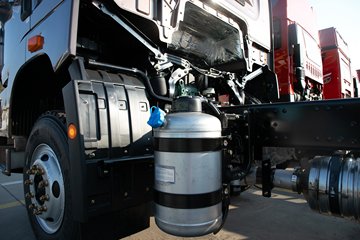 �ൺ���JH6 7.8L���� 380���� 4X2 ��ʿ��10�� 6.75���Ű��դʽ�ػ���ͼƬ