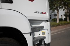 青岛解放 JH6重卡 领航版2.0 430马力 6X4 CNG 危化品牵引车(国六) 青岛解放 JH6重卡 领航版2.0 430马力 6X4 CNG 危化品牵引车(国六)