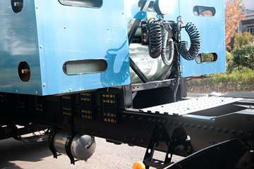 �ൺ��� JH6�ؿ� �캽��2.0 430���� 6X4 CNG Σ��Ʒǣ����(����)ͼƬ