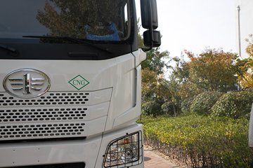 �ൺ��� JH6�ؿ� �캽��2.0 430���� 6X4 CNG Σ��Ʒǣ����(����)ͼƬ