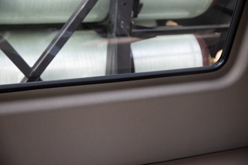 �ൺ��� JH6�ؿ� �캽��2.0 430���� 6X4 CNG Σ��Ʒǣ����(����)ͼƬ