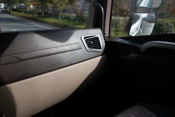 �ൺ��� JH6�ؿ� �캽��2.0 430���� 6X4 CNG Σ��Ʒǣ����(����)ͼƬ