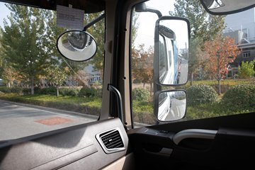 �ൺ��� JH6�ؿ� �캽��2.0 430���� 6X4 CNG Σ��Ʒǣ����(����)ͼƬ