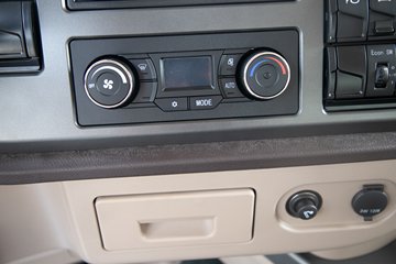 �ൺ��� JH6�ؿ� �캽��2.0 430���� 6X4 CNG Σ��Ʒǣ����(����)ͼƬ