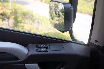 �ൺ��� JH6�ؿ� �캽��2.0 430���� 6X4 CNG Σ��Ʒǣ����(����)ͼƬ