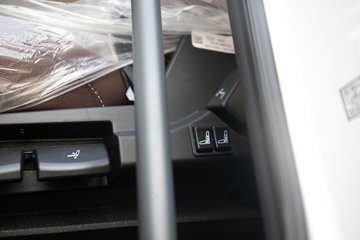 �ൺ��� JH6�ؿ� �캽��2.0 430���� 6X4 CNG Σ��Ʒǣ����(����)ͼƬ