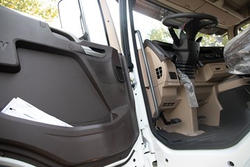 �ൺ��� JH6�ؿ� �캽��2.0 430���� 6X4 CNG Σ��Ʒǣ����(����)ͼƬ