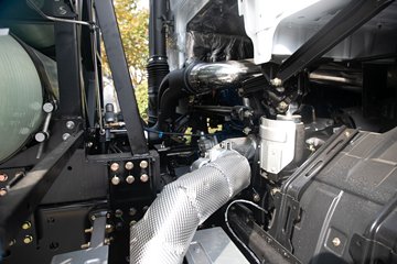 �ൺ��� JH6�ؿ� �캽��2.0 430���� 6X4 CNG Σ��Ʒǣ����(����)ͼƬ