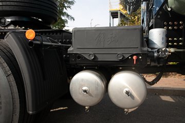 �ൺ��� JH6�ؿ� �캽��2.0 430���� 6X4 CNG Σ��Ʒǣ����(����)ͼƬ