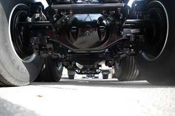 �ൺ��� JH6�ؿ� �캽��2.0 430���� 6X4 CNG Σ��Ʒǣ����(����)ͼƬ