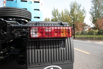 �ൺ��� JH6�ؿ� �캽��2.0 430���� 6X4 CNG Σ��Ʒǣ����(����)ͼƬ