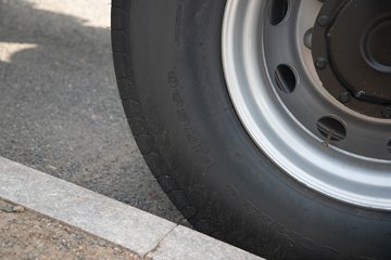 �ൺ��� JH6�ؿ� �캽��2.0 430���� 6X4 CNG Σ��Ʒǣ����(����)ͼƬ