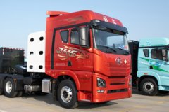 青岛解放JH6 12.5L CNG 480马力 6X4 法士特12档 牵引车