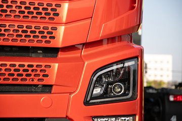 �ൺ���JH6 12.5L CNG 480���� 6X4 ��ʿ��12�� ǣ����ͼƬ