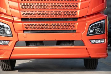 �ൺ���JH6 12.5L CNG 480���� 6X4 ��ʿ��12�� ǣ����ͼƬ