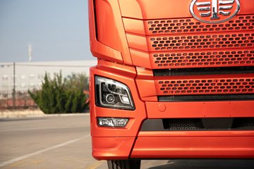 �ൺ���JH6 12.5L CNG 480���� 6X4 ��ʿ��12�� ǣ����ͼƬ