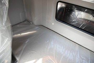 �ൺ���JH6 12.5L CNG 480���� 6X4 ��ʿ��12�� ǣ����ͼƬ