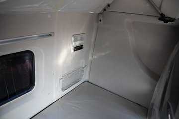 �ൺ���JH6 12.5L CNG 480���� 6X4 ��ʿ��12�� ǣ����ͼƬ