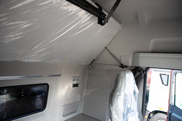 �ൺ���JH6 12.5L CNG 480���� 6X4 ��ʿ��12�� ǣ����ͼƬ