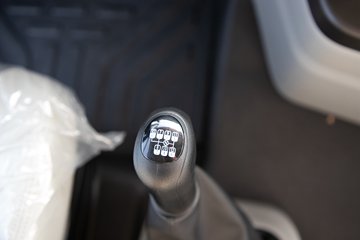 �ൺ���JH6 12.5L CNG 480���� 6X4 ��ʿ��12�� ǣ����ͼƬ