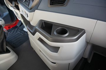 �ൺ���JH6 12.5L CNG 480���� 6X4 ��ʿ��12�� ǣ����ͼƬ