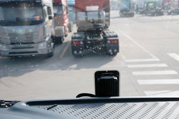 �ൺ���JH6 12.5L CNG 480���� 6X4 ��ʿ��12�� ǣ����ͼƬ