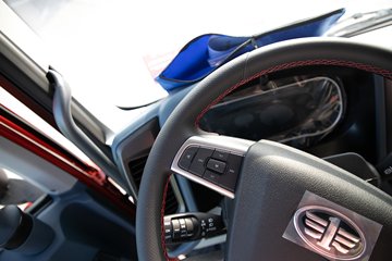 �ൺ���JH6 12.5L CNG 480���� 6X4 ��ʿ��12�� ǣ����ͼƬ