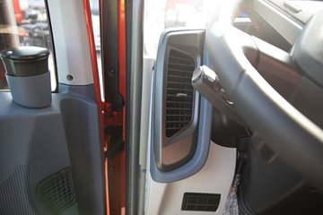 �ൺ���JH6 12.5L CNG 480���� 6X4 ��ʿ��12�� ǣ����ͼƬ