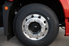 青岛解放JH6 12.5L CNG 480马力 6X4 法士特12档 牵引车