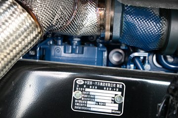 �ൺ���JH6 12.5L CNG 480���� 6X4 ��ʿ��12�� ǣ����ͼƬ