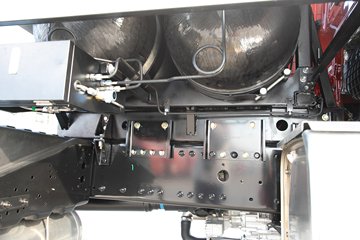 �ൺ���JH6 12.5L CNG 480���� 6X4 ��ʿ��12�� ǣ����ͼƬ