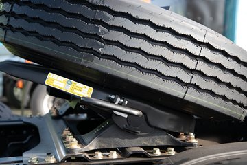 �ൺ���JH6 12.5L CNG 480���� 6X4 ��ʿ��12�� ǣ����ͼƬ